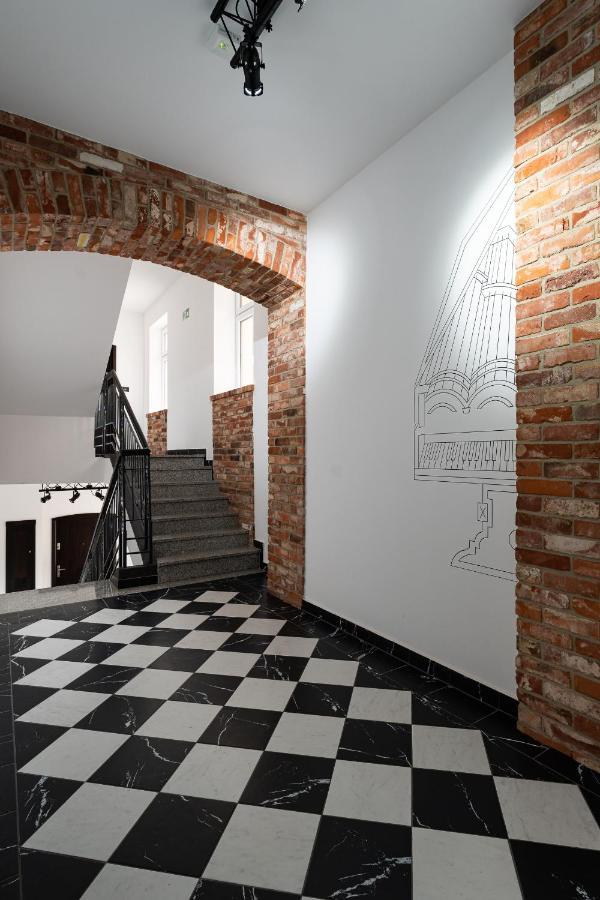 Apartament Inspirujacy - Z Prywatnym Monitorowanym Parkingiem - 4 Osobowy - Space Apart Jelenia Góra Esterno foto